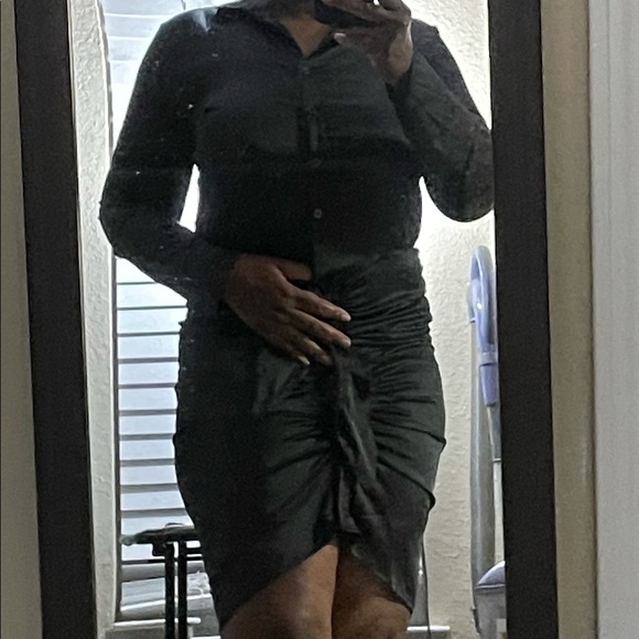 Long Sleeve Midi Dress - Picture 4 of 5